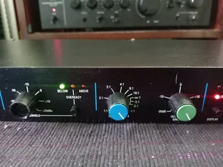 DBX 160 A COMPRESSOR /LIMITER