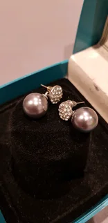 Beautiful pearl stud