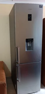 Samsung Fridge bottom freezer