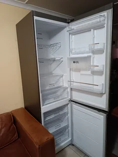 Samsung Fridge bottom freezer