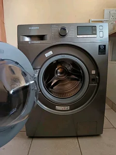 Samsung 2 in 1 washing machine,9kgwashing 6kg dryingcapacity,Impeccable condition