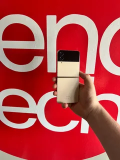 Samsung Z Flip 4 256gb (LIKE NEW)