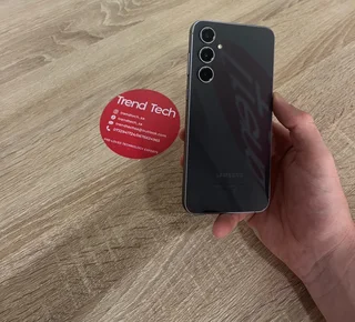 Samsung S23 Fe 256gb - Spotless