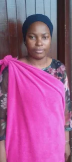 Mozambican nanny caregiver and maid with certificates, fluent in Portuguese, English, needs work