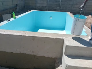 Netcom  Swimming  Pools