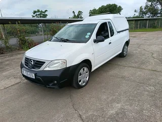 Nissan np200 1.6i