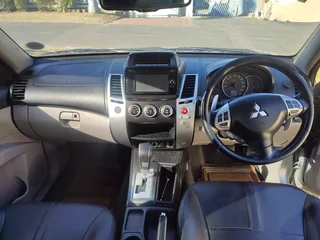 2014 Mitsubishi Pajerosport Automatic