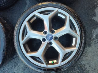 18inch focus st rims and tyres