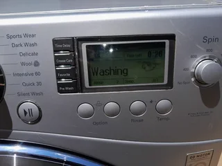 LG 11kg front loader washing machine R2500