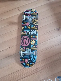 Skateboard - Element