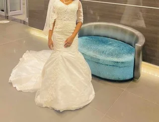 Beautiful wedding dress for sell