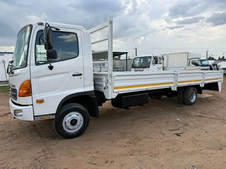 2015 Hino 500-1017