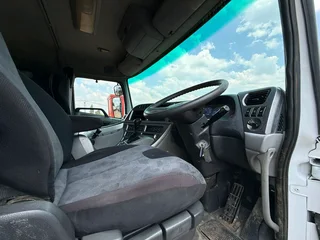 2015 Nissan UD Quon GW26.410