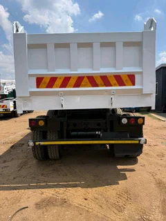 2015 Nissan UD Quon GW26.410