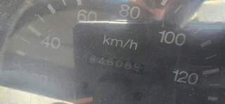 Nissan UD80 Curtain sides