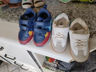 Boys shoes