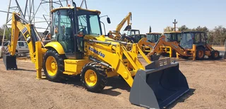 2008 - Komatsu WB93R 4X4