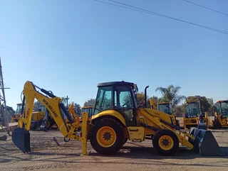 2014 New Holland B90B