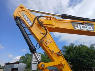 2009 JCB JS240SC Excavator