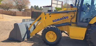 2008 - Komatsu WB93R 4X4