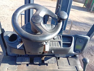 2015 Linde Forklift H18D