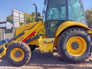 2014 New Holland B90B