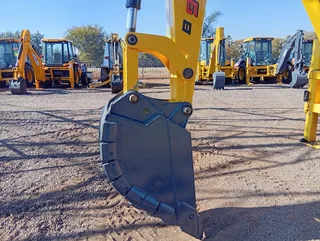 2014 New Holland B90B