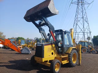 1992 Caterpillar 428B 4X2