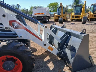 2018 Bobcat B730 4X4