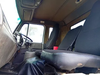 2007 NISSAN UD85 TIPPER TRUCK