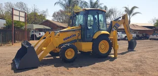 2008 - Komatsu WB93R 4X4