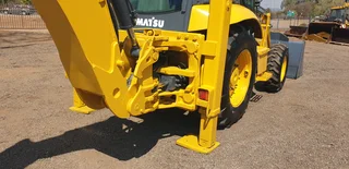 2008 - Komatsu WB93R 4X4