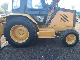 1992 Caterpillar 428B 4X2