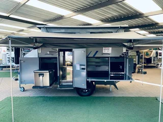 Adventure Xtreme Sparton Delux Caravan