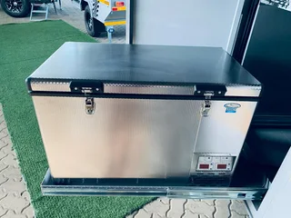 Adventure Xtreme Sparton Delux Caravan