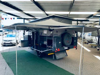 Adventure Xtreme Sparton Delux Caravan