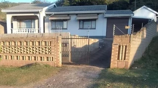 OCEBISA PROPERTIES PRESENTS A THREE BEDROOM WITH TWO OUTSIDE BEDROOM HOUSE FOR SALE IN UMLAZI.