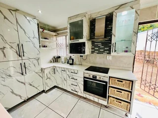 Ocebisa Properties Presents A Three Bedroom House For Sale in Kwamashu