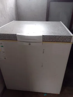 Fridge and freezer repairs onsite