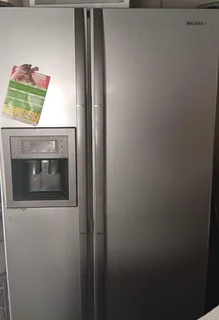 Fridge and freezer repairs on-site