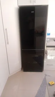 Fridge and freezer repairs on-site