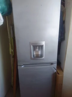Fridge and freezer repairs on-site