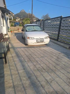 95 Hyundai accent ,1.5 fuel injectoin, aircon ,+ - 192000 km on clock