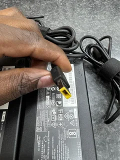Lenovo USB Charger 170W - 20V - 8.5 A