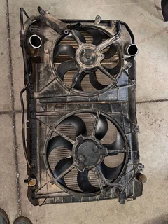 Kia Sedona 2007-12 Complete Radiator Set