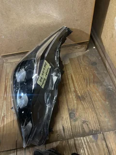 Suzuki Baleno 2023-25 headlights