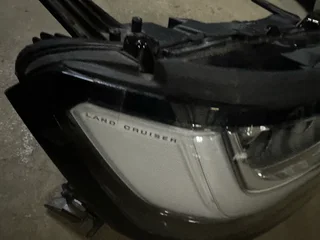 Toyota Land Cruiser LC300 Headlight