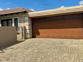 Arundo close 3 bedroom