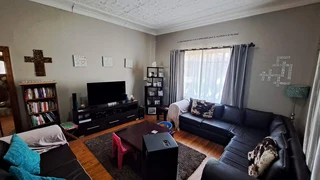 . &#34;Escape to Edenburg: Your Peaceful Oasis Awaits&#34;