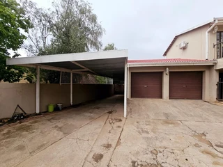 Double-Storey Delight with Pool &amp; Perfect for Parties!